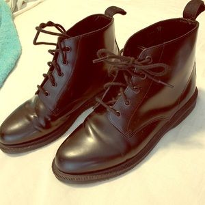 Dr Marten Emmeline 10